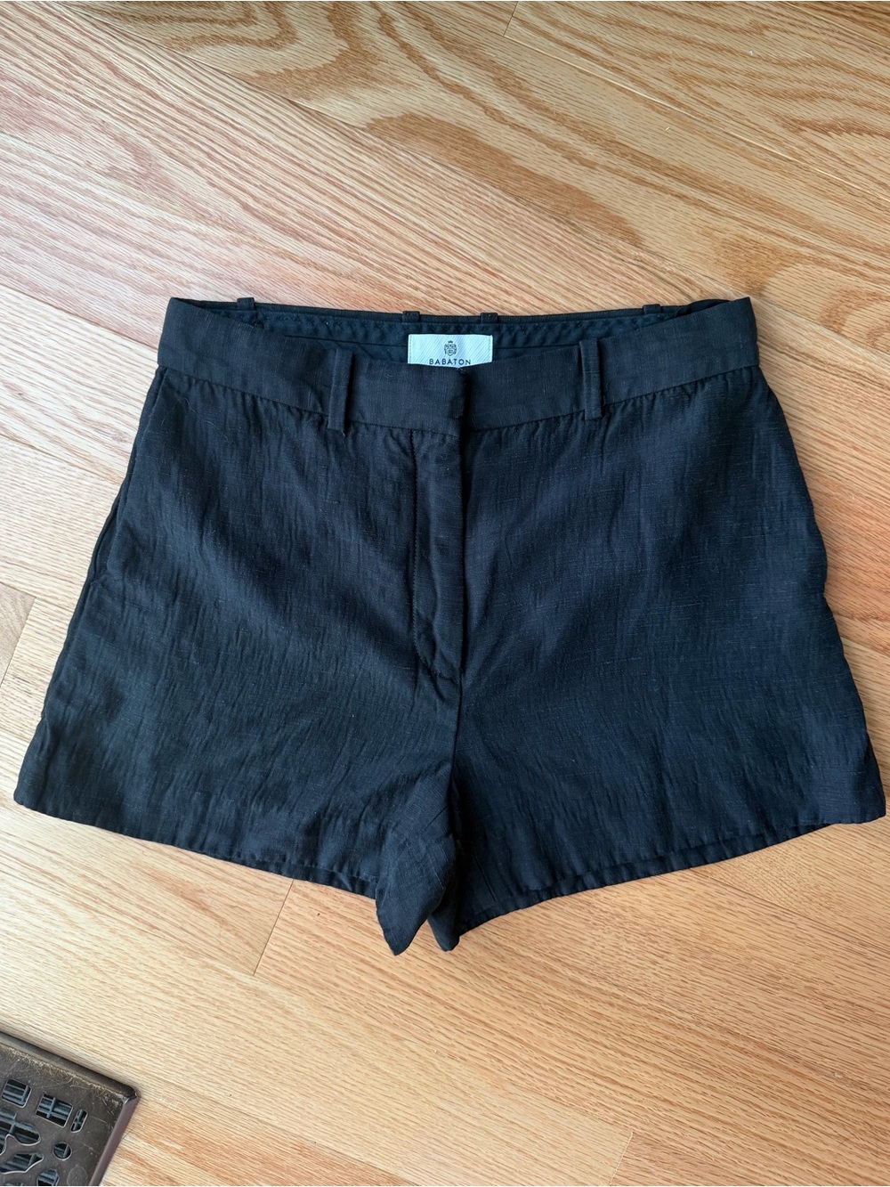 Babaton Aritzia Black Linen Blend Tailored Shorts Size 4